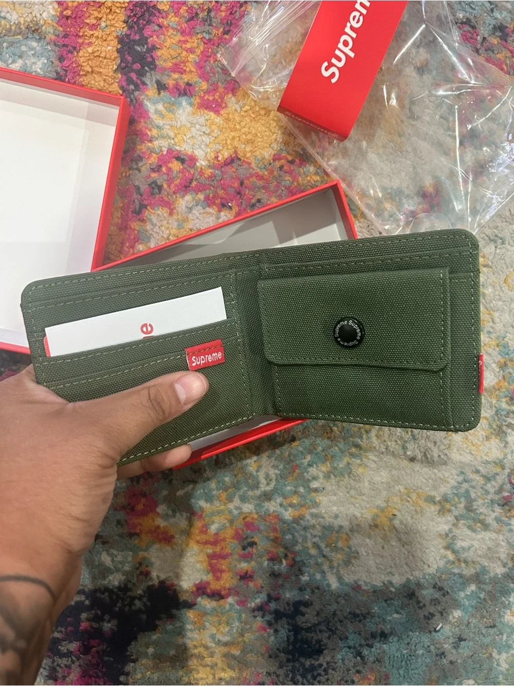 Supreme Wallet - Picture 2 of 3